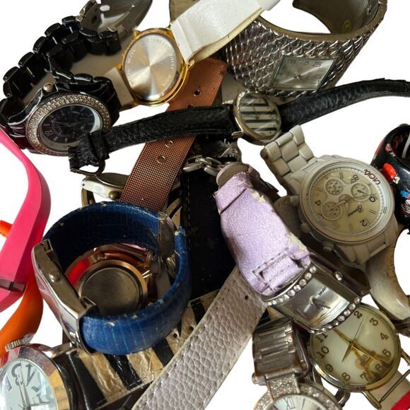 2 POUNDS Broken / Damaged WATCHES Lot /‎ Repair Parts / Junk / Pre-Owned Watches - Picture 7 of 9